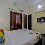 Oyo 14182 Home Graceful Studio Ashwem